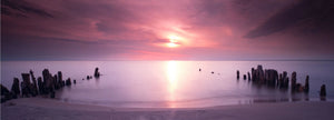 Orizzonte sul mare durante il tramonto