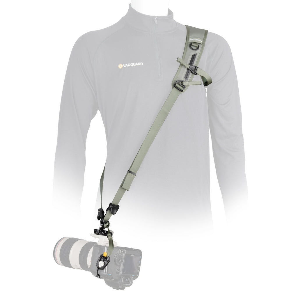 Imbracatura Pro Strap, verde, indossata, vista frontale.