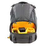 Accesso dal basso della Vanguard Alta Sky 45D Camera Bag