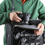 Accesso rapido alla fotocamera della borsa a tracolla Vanguard Sedona 34BK black outdoor