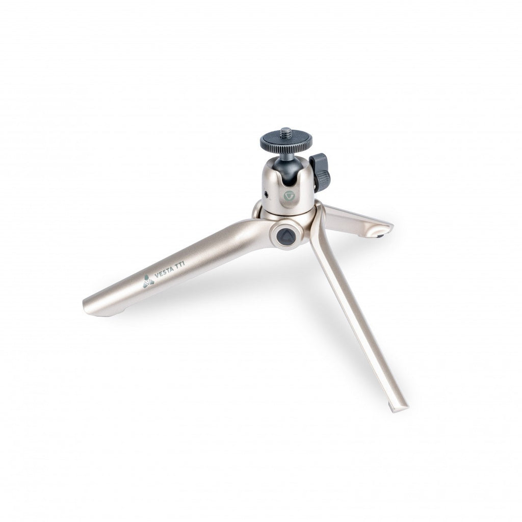 Vanguard Vesta TT1 CHAM aperto champagne mini treppiede Vanguard Vesta TT1 CHAM